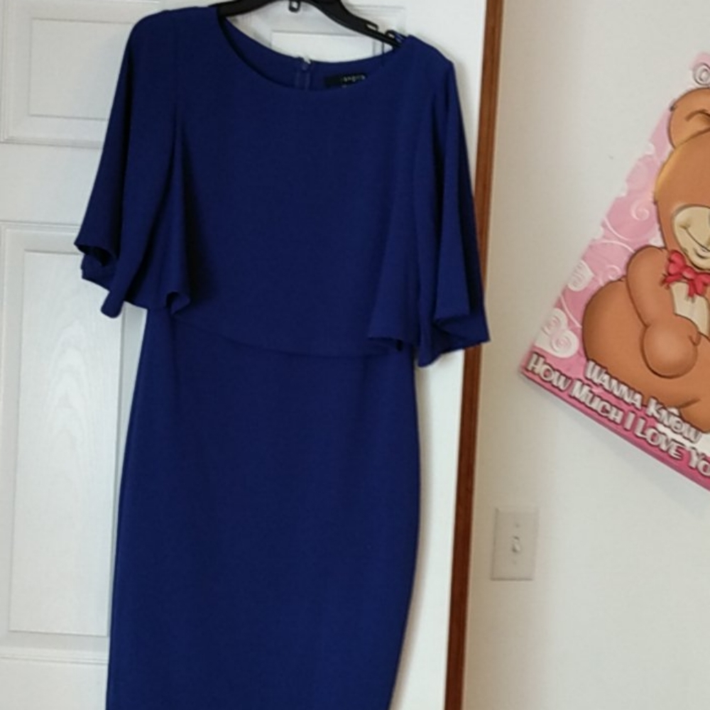 Dress with cape